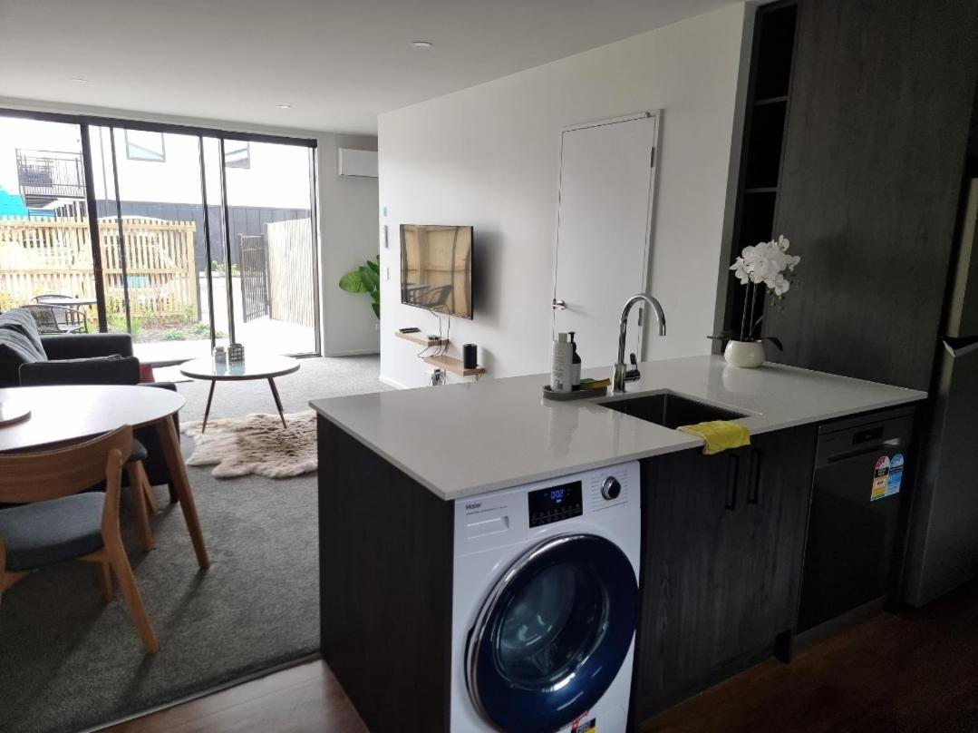 Addington Townhouse With Carpark 8Mins Walk To Hagley Park South Villa Christchurch Kamer foto