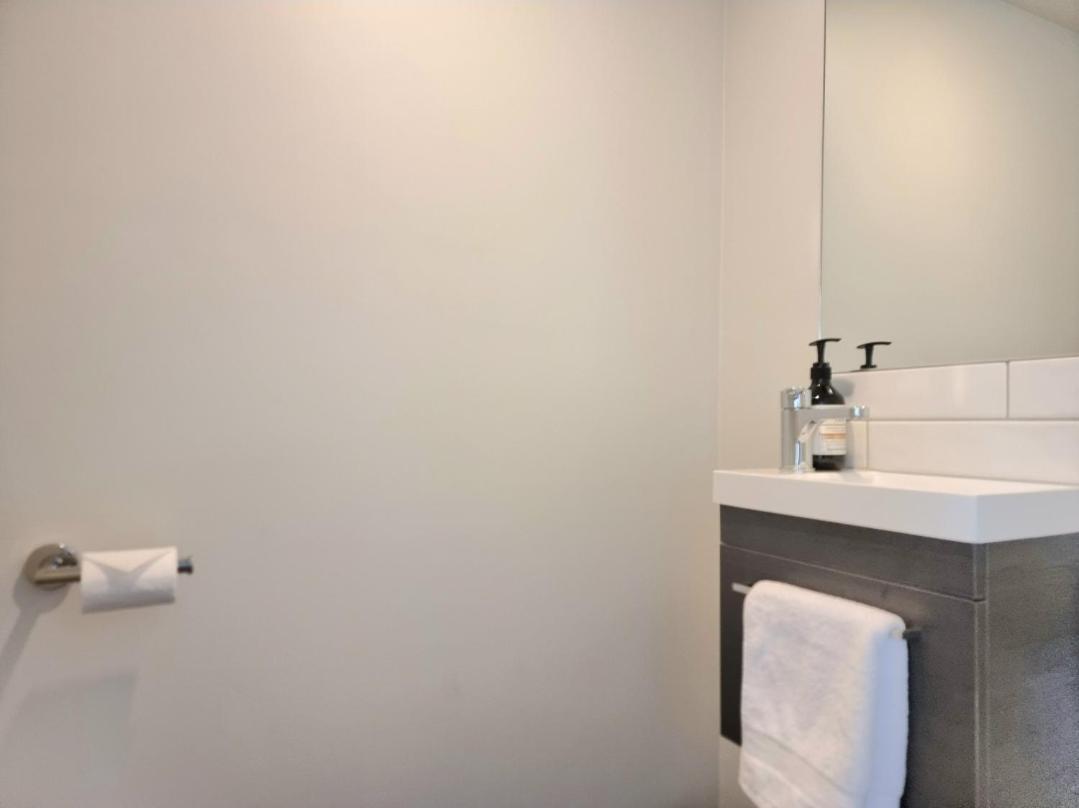 Addington Townhouse With Carpark 8Mins Walk To Hagley Park South Villa Christchurch Kamer foto
